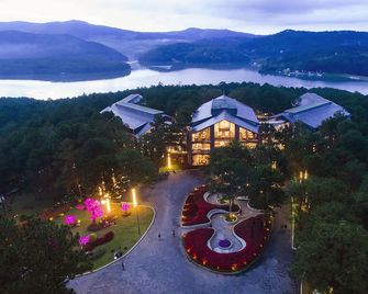 Terracotta Hotel & Resort Dalat - Dalat - Utomhus