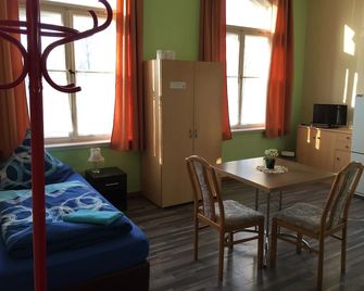 เฟเรียน อิน เดรสเดิน อัลท์ซตัดท์ - เดรสเดน