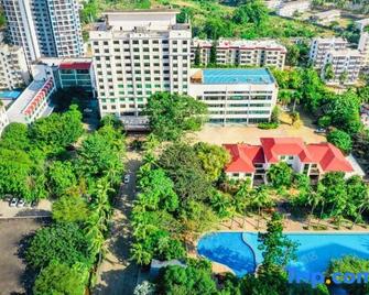 Jinhong Hotspring Garden Hotel - Chaj-kchou