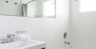 #22 Florida Vacays Start Here! Luxury, Location & Pool - Fort Lauderdale - Bathroom
