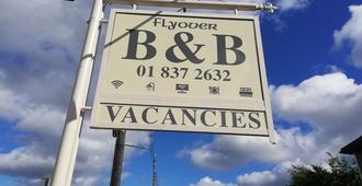 FlyOver Bed and Breakfast - Dublin - Building