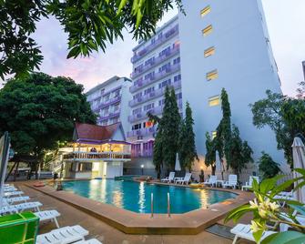 Hotel Zing - Pattaya - Pool