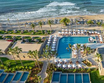 Blue Sea Beach Affiliated by Melia - סטאליס - בריכה