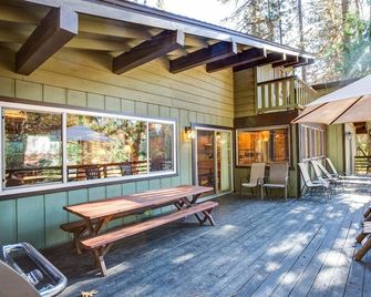 The Legacy - North Wawona - Patio
