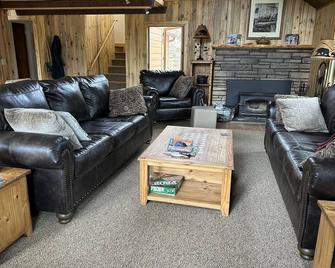 Ponderosa Cabin Is Just Minutes From Rocky Mountain National Park And Wild Basin - Allenspark - Obývací pokoj
