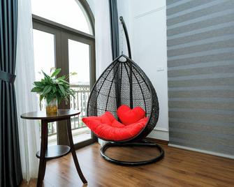 Azoma Hotel - Hanoi