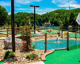 Rumbling Bald Resort Unit 2004 - Lake Lure - Piscina