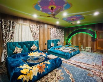 The Gulmarg Palace - Gulmarg - Lounge