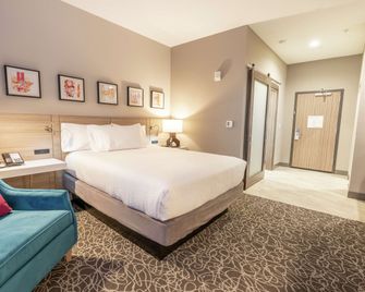 هيلتون جاردن إن ويشيتا داون تاون - ويتشيتا - غرفة نوم