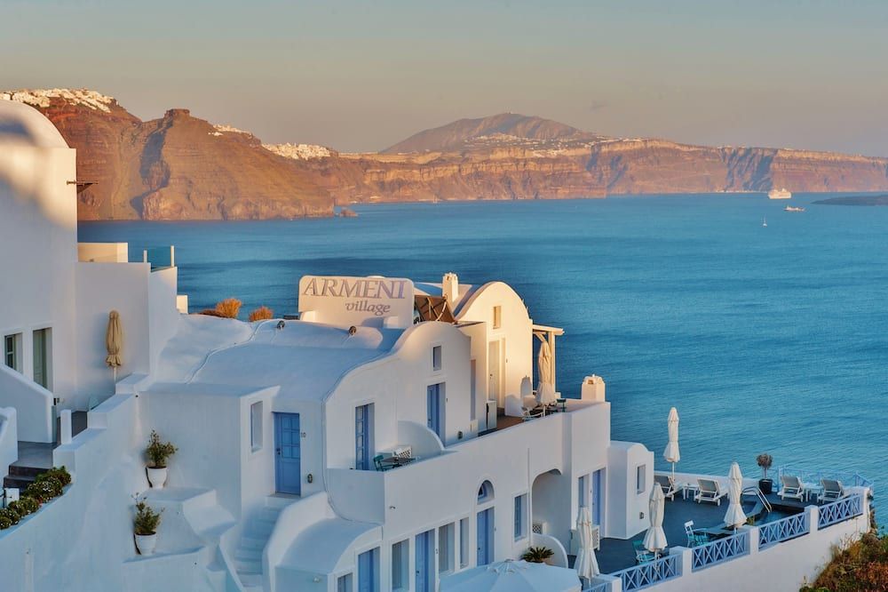 Armeni Village Rooms & Suites - Oia