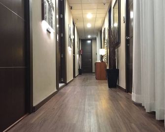 Hostal Larios - Málaga - Pasillo