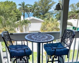 Sea La Vie Sunny Indian Rocks Beach Condo! - Clearwater Beach - Balcony