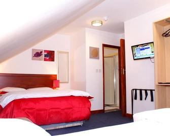 Hindes Hotel - Harrow - Bedroom