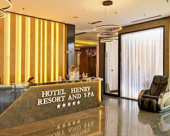 Henry Resort & Spa - Durrës - Front desk