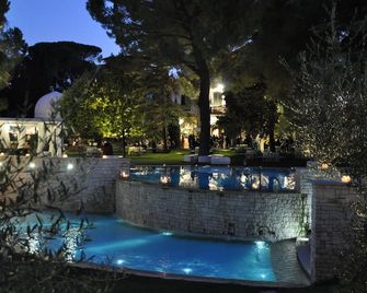 Villa delle Querce Resort - Palo del Colle - Piscina