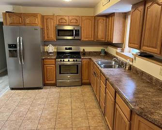 Wellsboro Rail Trail 1 - Wellsboro - Kitchen