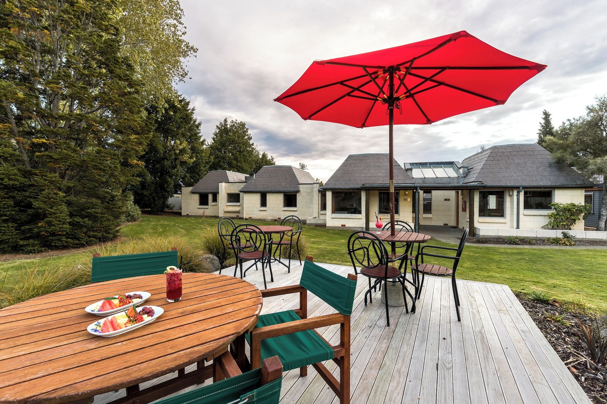 Distinction Te Anau Hotel & Villas - טה אנאו - פטיו