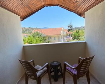Erasmus Apart Hotel - Dalyan (Mugla) - Balcony