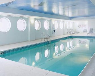 Wyndham Ocean Walk - Biển Daytona - Bể bơi