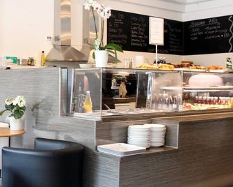 Hotel Alexander - Mänttä-Vilppula - Buffet