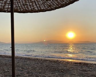 Lazoglu Bungalov - Güzelçamli - Beach