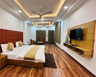 The Shalam Resort - Lansdowne