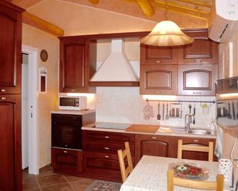 Lodging immersed in the tranquility of the Polesana countryside - Rovigo - Cucina