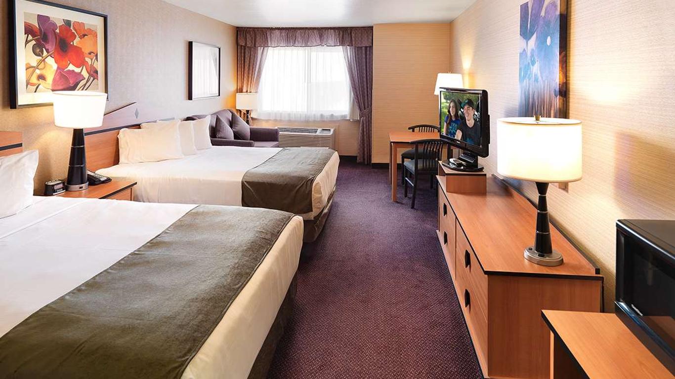 Crystal Inn Hotel & Suites - Midvalley