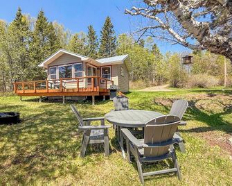 Tofte Hytte - Lake Superior - Tofte, Minnesota - Cascade Vacation Rentals - Tofte - Patio