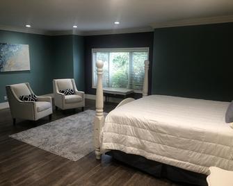 The perfect place for a vacation or reunion. - Saint Anthony - Bedroom