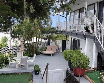 Finally what you are looking for, come and experience the Aloha Lifestyle. - Honolulu - Patio
