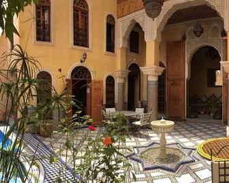 King Size Bed, Riad Layalina Fes: Pool, 360° View & Free Secure Parking at Foot - Fez - Patio