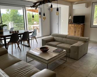 Villa au Cœur du Luberon - Caseneuve - Sala de estar