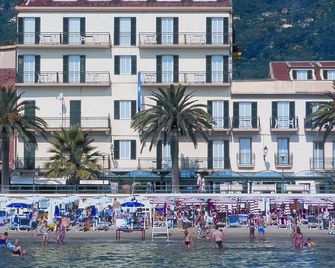 Hotel Danio Lungomare - Alassio