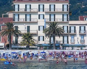 Hotel Danio Lungomare - Alassio