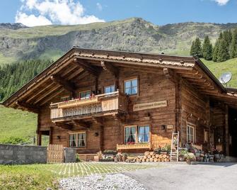 Newly built apartment on the Hintertux Glacier for 4 to 6 people - Hintertux - Bâtiment