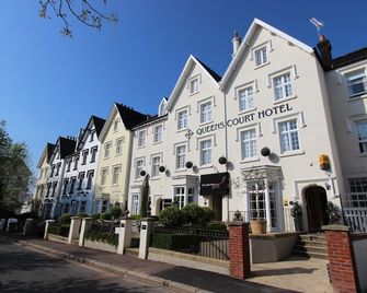 Queens Court Hotel - Exeter - Toà nhà
