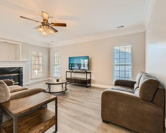Spacious Ballantyne Area Home with Office, Fenced Back Yard and 2 Car Garage - Charlotte