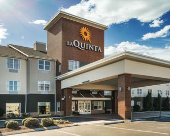 La Quinta Inn & Suites by Wyndham Chattanooga North - Hixson - Chattanooga - Building