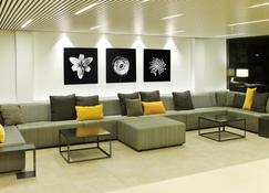 Atenea Park Suites & Apartments - Vilanova i la Geltrú - Lounge