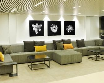 Atenea Park Suites & Apartments - Vilanova i la Geltrú - Lounge