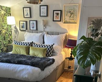 Maison Claire - Chester - Living room