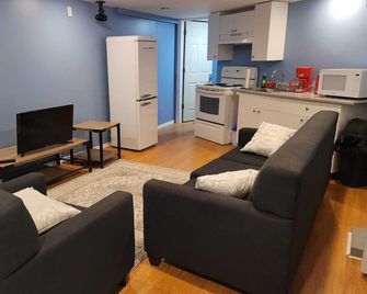 Room-cosy Basement Apartment - Saint John - Wohnzimmer