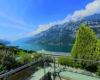 Hotel Neu-Schönstatt - Quarten - Balcony