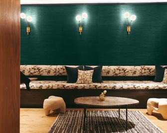 Double Queen Delight, The Albert, Indulge at the Pool Bar, Historic Charm - Fredericksburg - Salónek