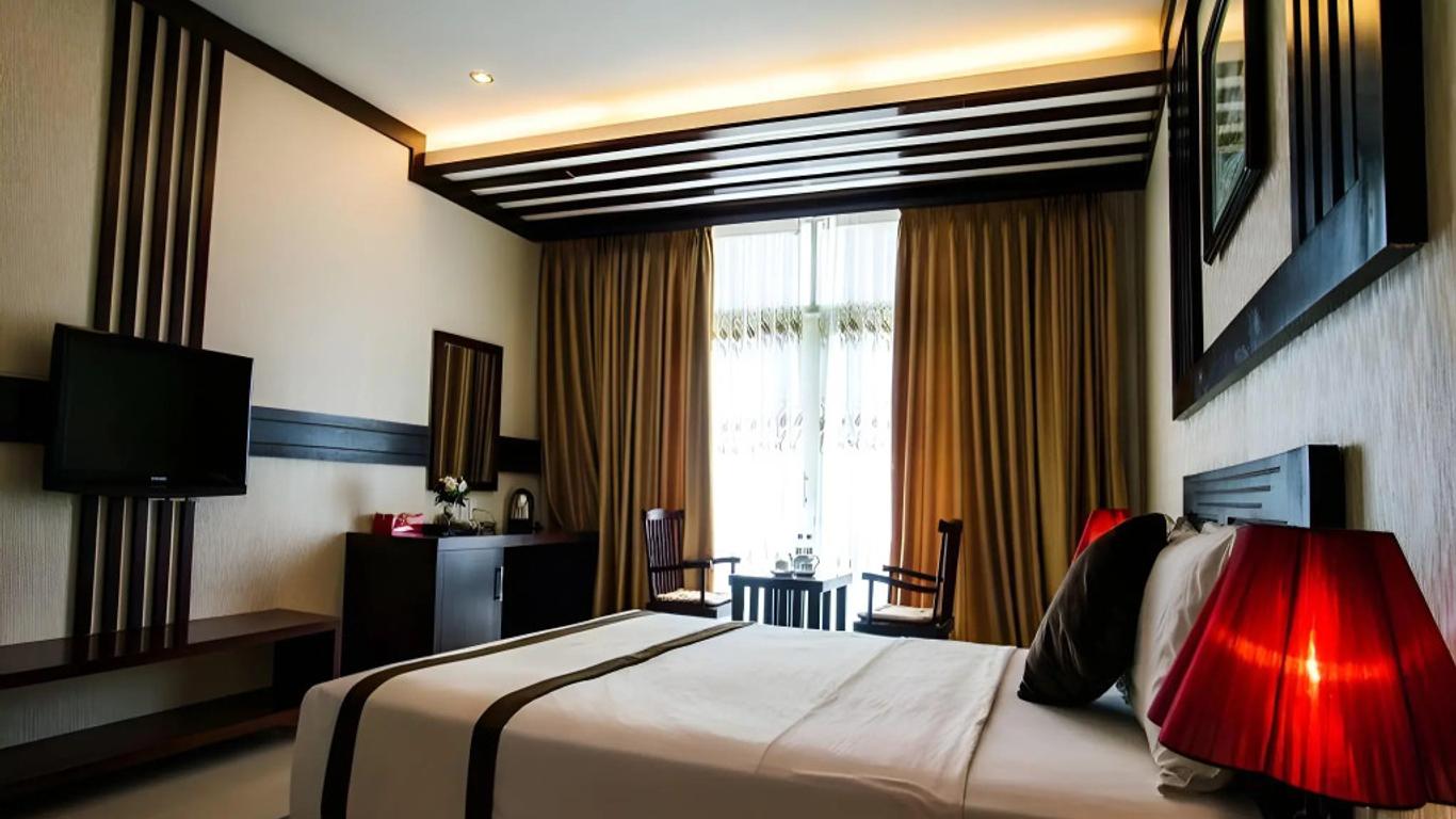 Kaya Hotel