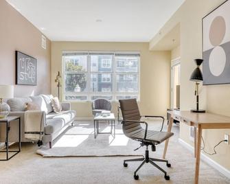 Bright San Bruno 2BR w/ Pool, Spa & Gym, nr Groceries, by Blueground - San Bruno - Living room