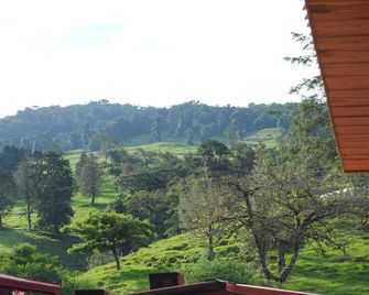Hotel La Paz - Poasito - Outdoors view