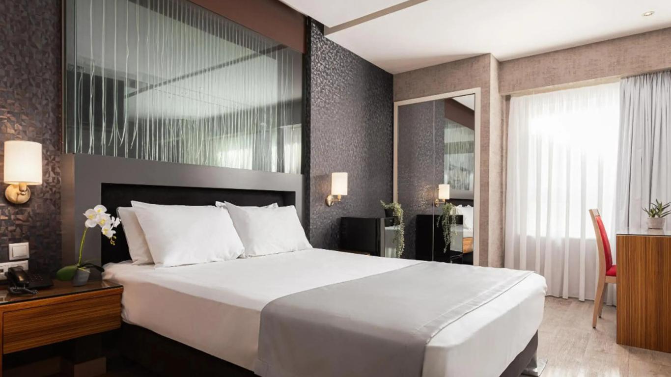 Lacoba Hotel