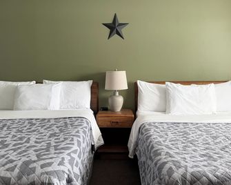 The Trail Inn - Newberry, MI - 13467 M-28 - Newberry - Bedroom